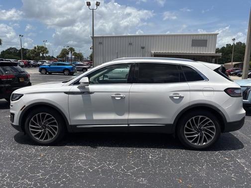 White Platinum Metallic Tri-Coat 2019 Lincoln Nautilus Reserve