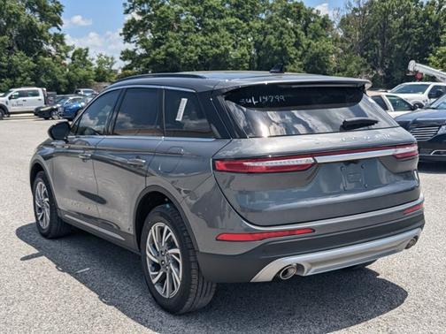 2025 Lincoln Corsair Premiere