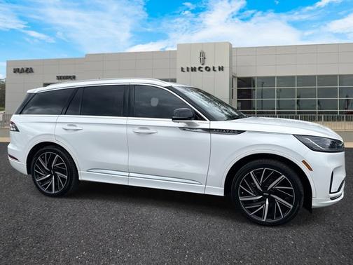 2025 Lincoln Aviator Black Label AWD