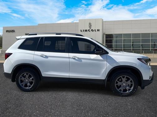 2024 Honda Passport AWD TrailSport