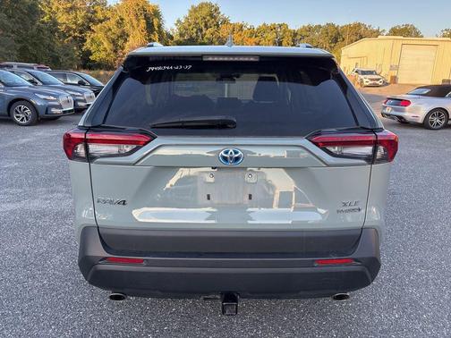 2023 Toyota RAV4 Hybrid XLE