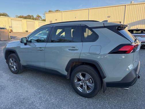 2023 Toyota RAV4 Hybrid XLE
