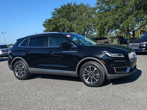 2019 Lincoln Nautilus Select