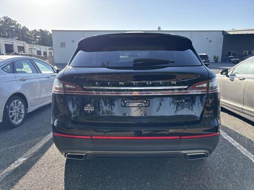 2019 Lincoln Nautilus Select