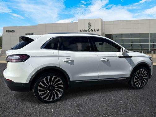 Pristine White Metallic Tri-Coat 2023 Lincoln Nautilus Black Label