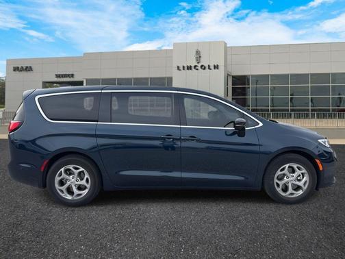 2024 Chrysler Pacifica Limited