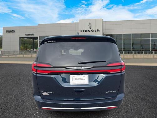 2024 Chrysler Pacifica Limited