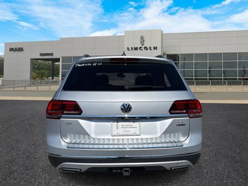 2018 Volkswagen Atlas 3.6L SEL Premium
