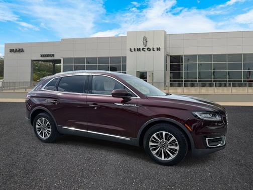 2019 Lincoln Nautilus Select