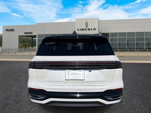 2025 Lincoln Nautilus Reserve