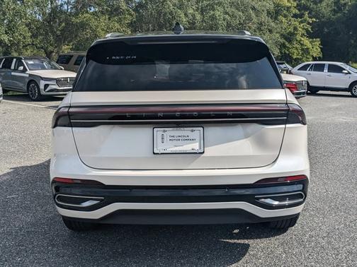 2024 Lincoln Nautilus Black Label