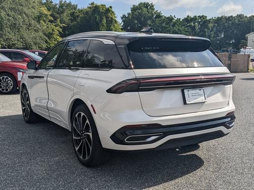 2024 Lincoln Nautilus Black Label