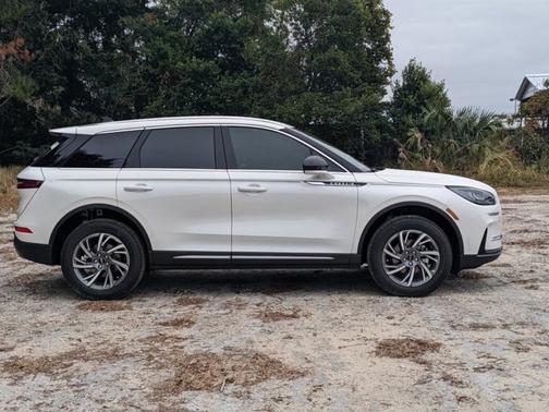 2025 Lincoln Corsair Premiere
