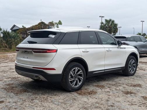 2025 Lincoln Corsair Premiere