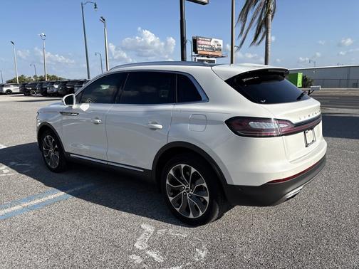 2022 Lincoln Nautilus Reserve