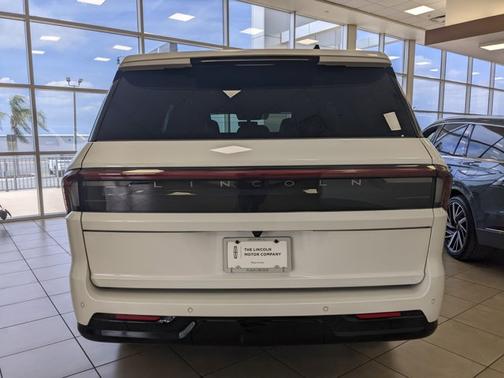 2025 Lincoln Navigator Reserve