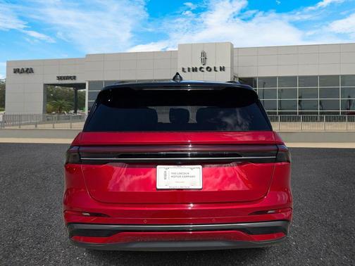 2024 Lincoln Nautilus Reserve