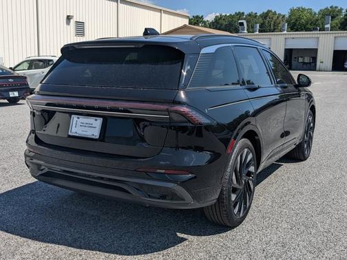 2025 Lincoln Nautilus Black Label