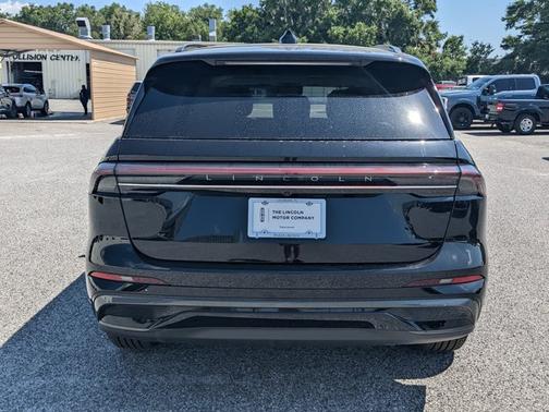 2025 Lincoln Nautilus Black Label