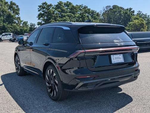 2025 Lincoln Nautilus Black Label