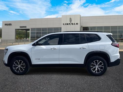 2024 GMC Acadia AWD AT4