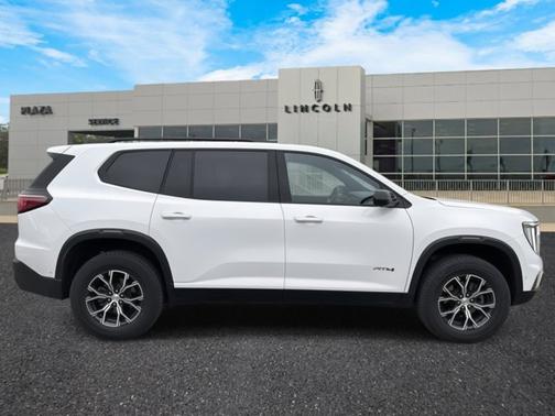 2024 GMC Acadia AWD AT4