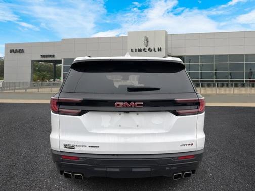 2024 GMC Acadia AWD AT4