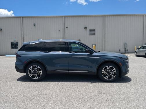 2025 Lincoln Nautilus Premiere