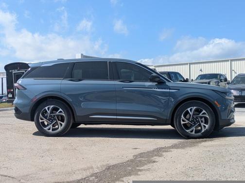 2025 Lincoln Nautilus Premiere
