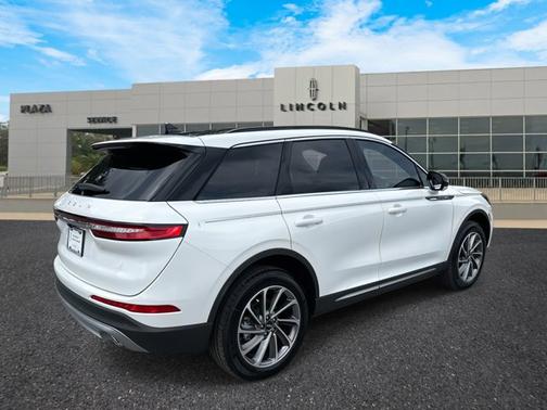 2025 Lincoln Corsair Premiere