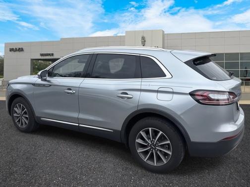 2022 Lincoln Nautilus Standard