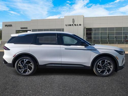 2025 Lincoln Nautilus Premiere