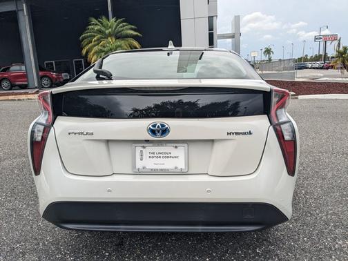2017 Toyota Prius Four Touring