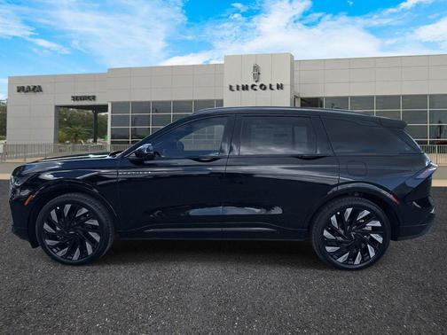 2025 Lincoln Nautilus Reserve