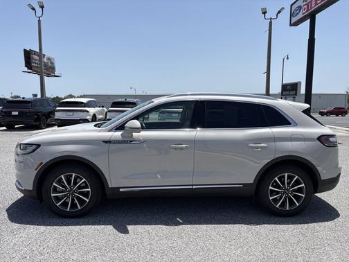 2021 Lincoln Nautilus Standard