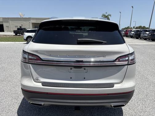 2021 Lincoln Nautilus Standard