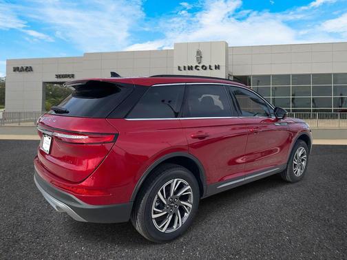 2025 Lincoln Corsair Premiere