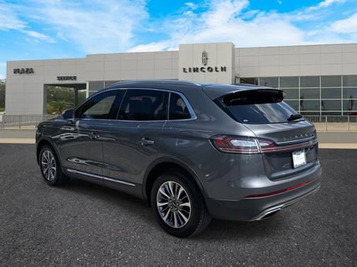 2021 Lincoln Nautilus Reserve