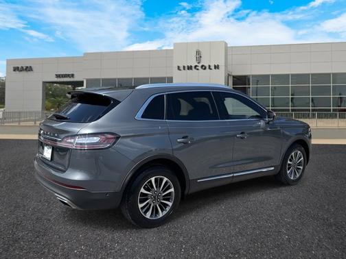 2021 Lincoln Nautilus Reserve
