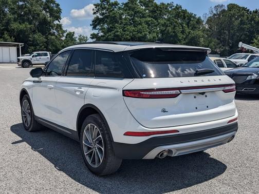 2025 Lincoln Corsair Premiere