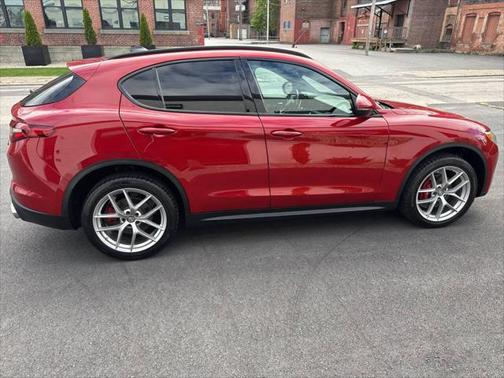 2018 Alfa Romeo Stelvio Ti Sport