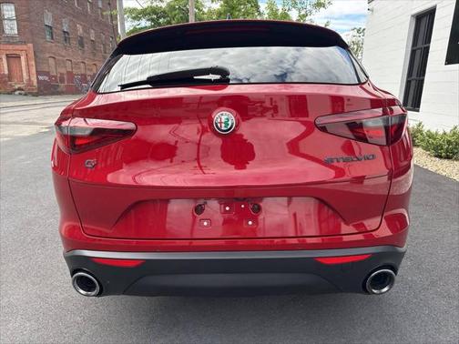 2018 Alfa Romeo Stelvio Ti Sport