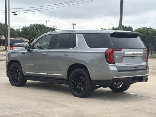 Sterling Metallic 2023 GMC Yukon Denali