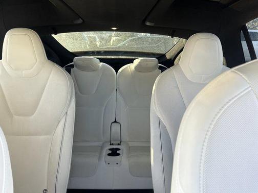 2022 Tesla Model X Plaid Tri Motor All-Wheel Drive