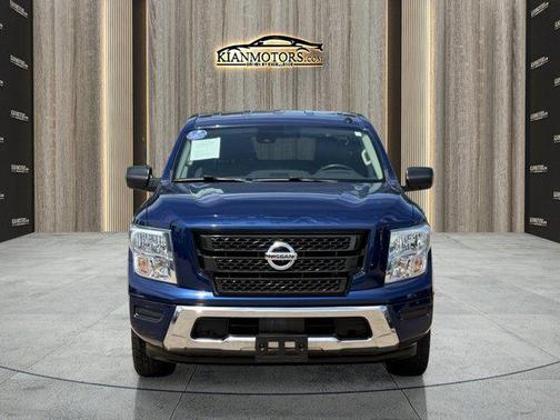 Deep Blue Pearl Metallic 2021 Nissan Titan SV