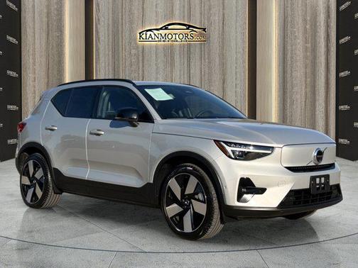 2024 Volvo XC40 Recharge Pure Electric Plus