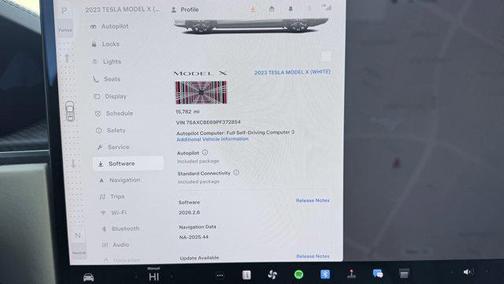 2023 Tesla Model X Plaid Tri Motor All-Wheel Drive
