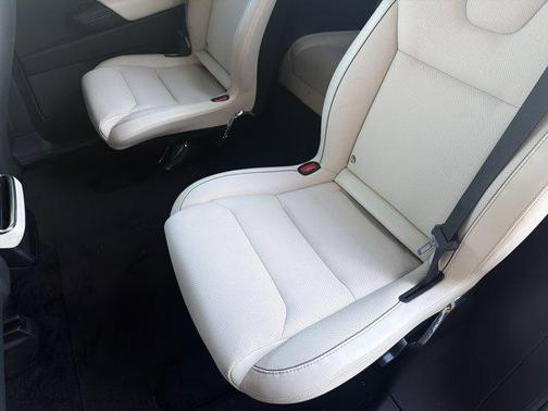 2023 Tesla Model X Plaid Tri Motor All-Wheel Drive