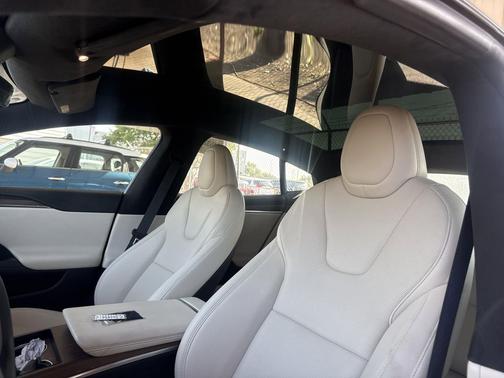 Deep Blue Metallic 2022 Tesla Model S Dual Motor All-Wheel Drive