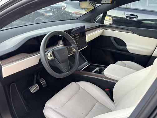 2023 Tesla Model X Standard Range